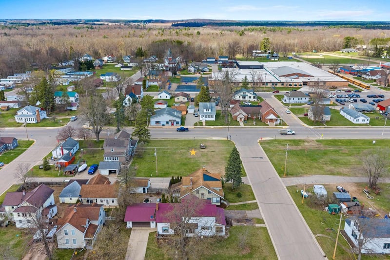 Main St, Suring, WI 54174