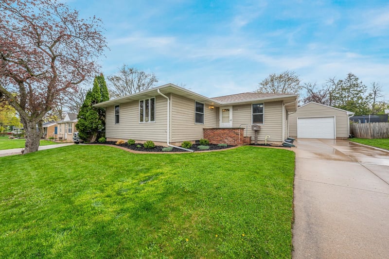 168 Grant St, Kaukauna, WI 54130