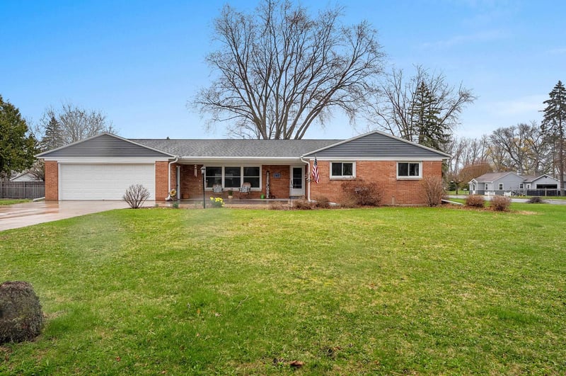147 Quincy St, Oconto, WI 54153