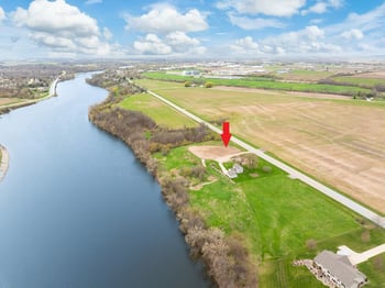 4351 Lost Dauphin Rd #6, De Pere, WI 54115