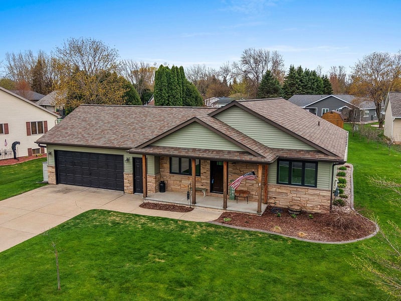W2281 Blarney Ct, Freedom, WI 54130