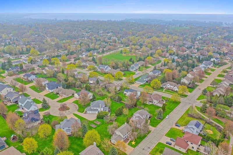 228 Bosworth Ln, Neenah, WI 54956-4976