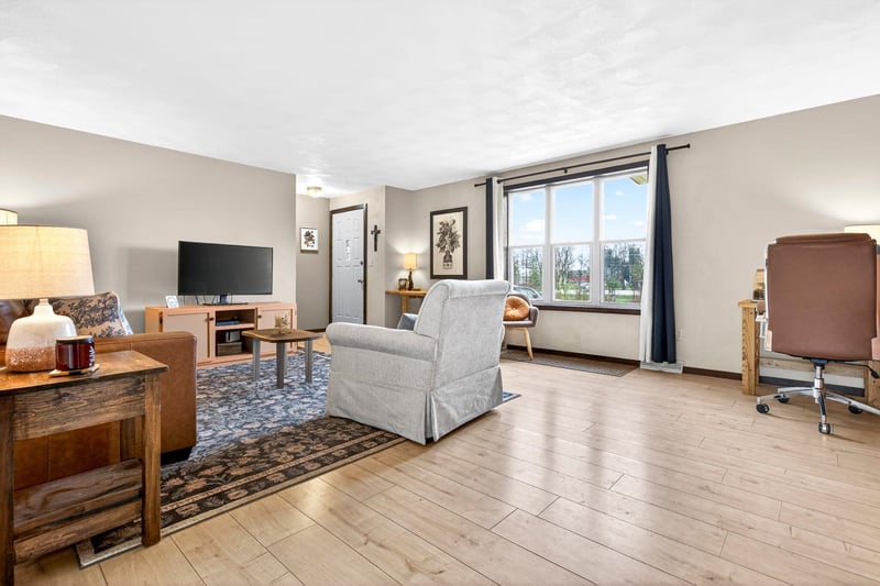 W3903 Adolph Rd, Seymour, WI 54165