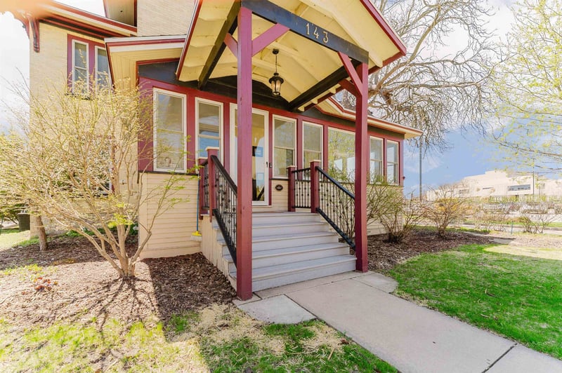 143 Church Ave, Oshkosh, WI 54901