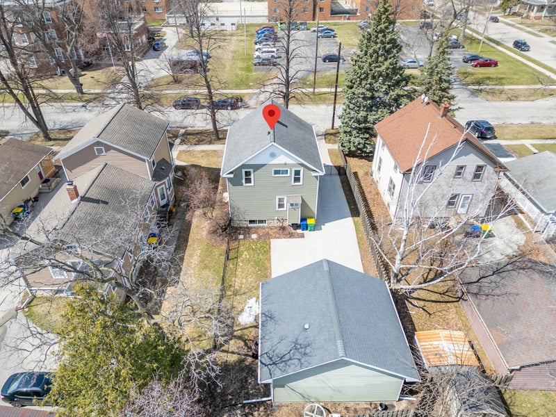 419 Clay St, Green Bay, WI 54301-3806