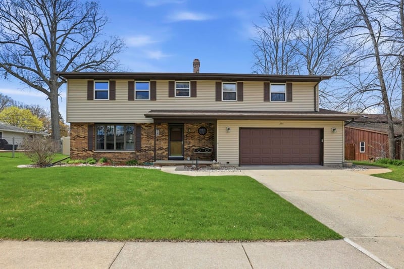 2511 Carpenter St, Appleton, WI 54915-2136