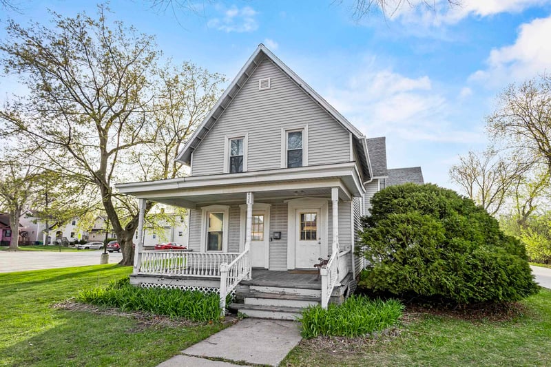 434 Jackson St, Green Bay, WI 54301