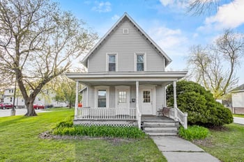 434 Jackson St, Green Bay, WI 54301