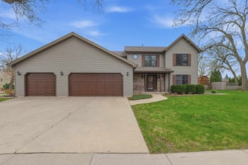 1630 Maricopa Dr, Oshkosh, WI 54904