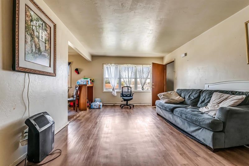1800 Jackson St, New Holstein, WI 53061