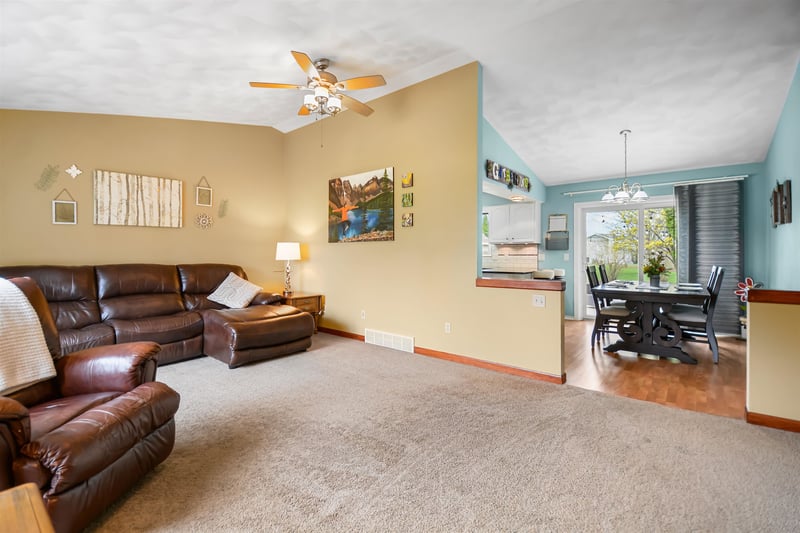 W5997 Garnet Dr, Appleton, WI 54915
