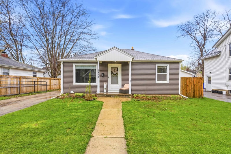 1513 Superior St, Appleton, WI 54911