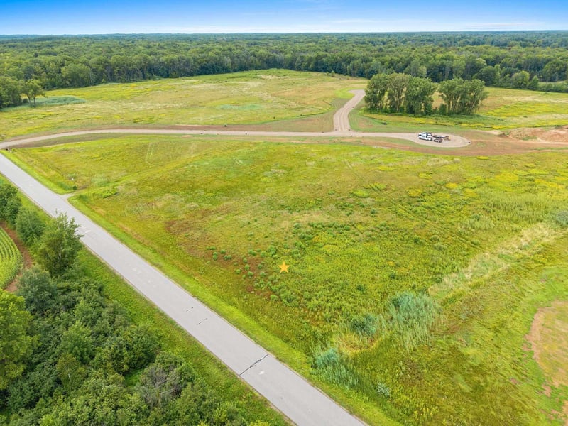 1922 Lost Trl, Suamico, WI 54173