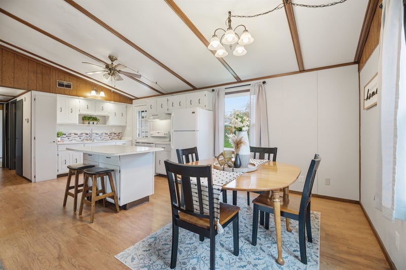 920 Lark St, Oshkosh, WI 54902
