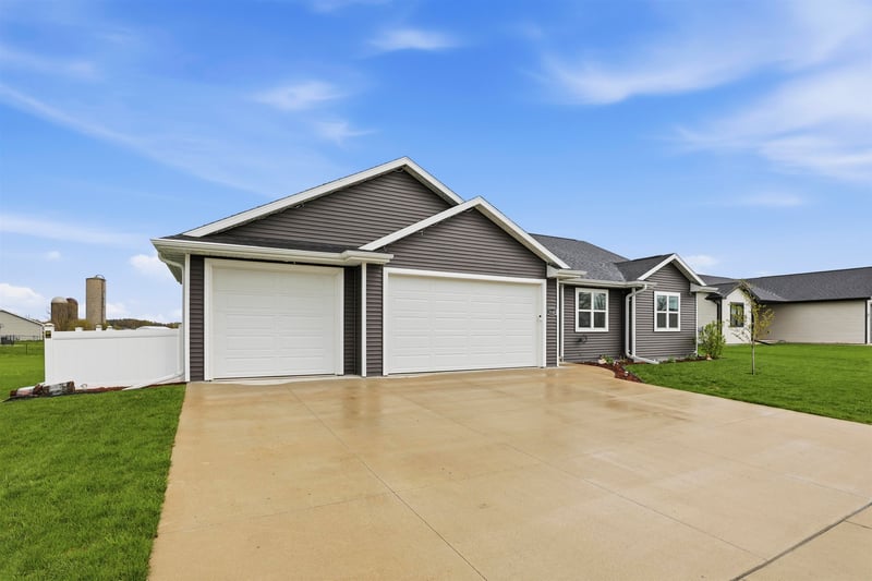3140 Weiler Rd, Kaukauna, WI 54130
