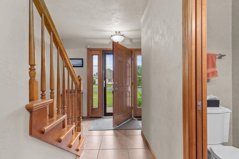 3663 Hickory Ridge Rd, Oshkosh, WI 54904