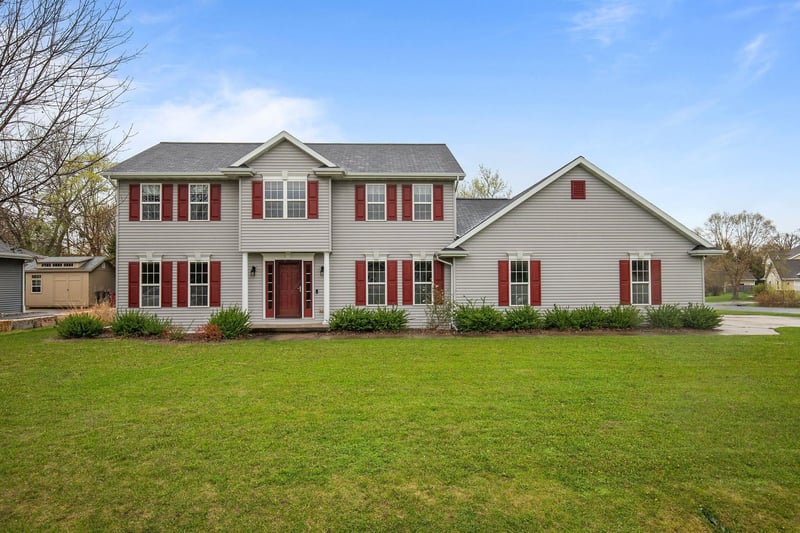 3663 Hickory Ridge Rd, Oshkosh, WI 54904