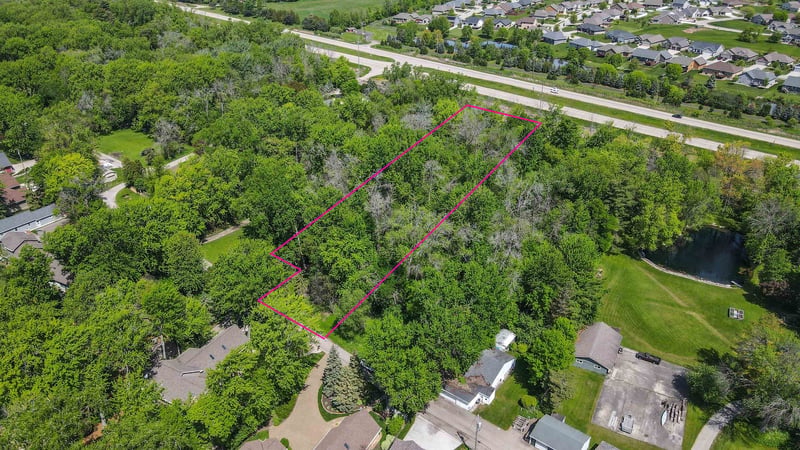 Firelane 6 , Menasha, WI 54952