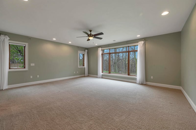 3335 Langdon St, Green Bay, WI 54311