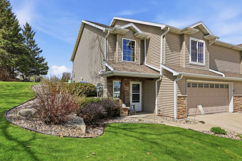 922 Denise Ct, Kaukauna, WI 54130-1110