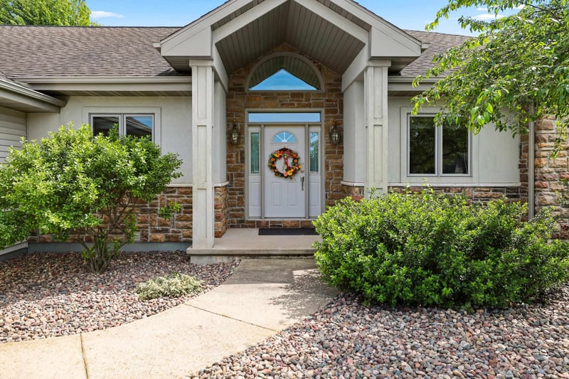 W4847 Cliff View Dr, Sherwood, WI 54169