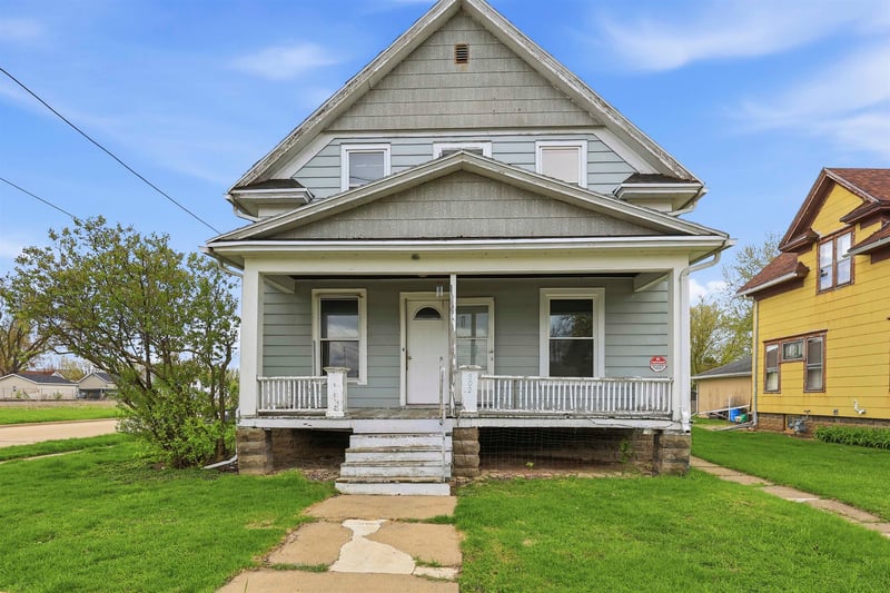 502 Adams St, Neenah, WI 54956