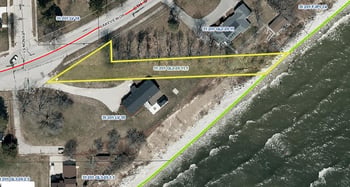 216 Lakeview Dr, Algoma, WI 54201