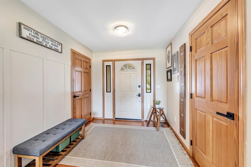 240 Alison Ct, Wrightstown, WI 54180-1170