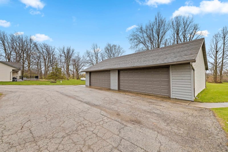 3434 Willow Rd, Green Bay, WI 54311