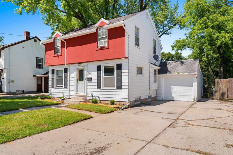1260 Shawano Ave, Green Bay, WI 54303