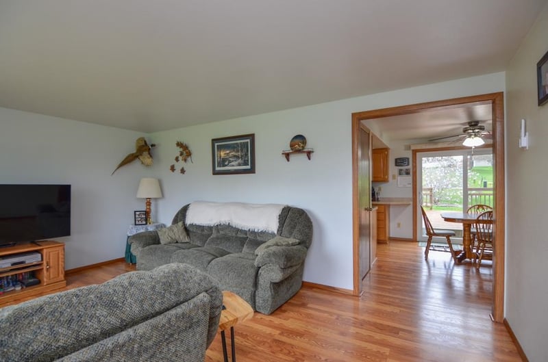 N3902 Market Rd, Hortonville, WI 54944-9730