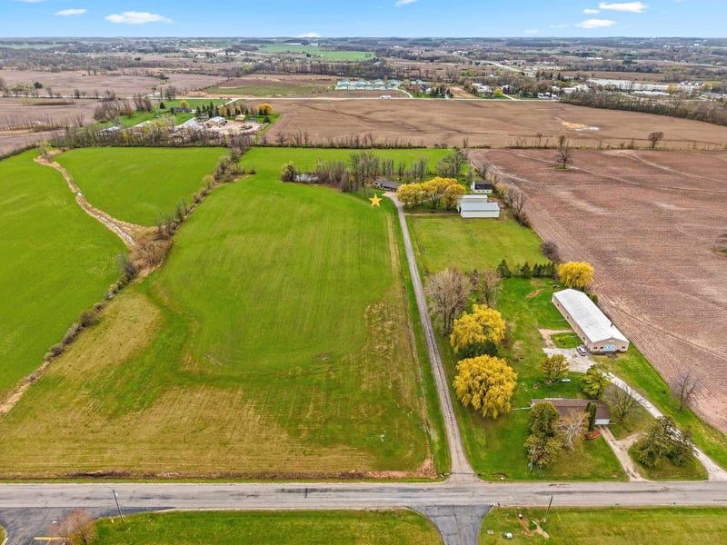 3434 Willow Rd, Green Bay, WI 54311
