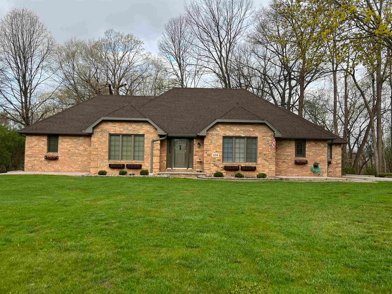 104 Wulgaert Way, Combined Locks, WI 54113