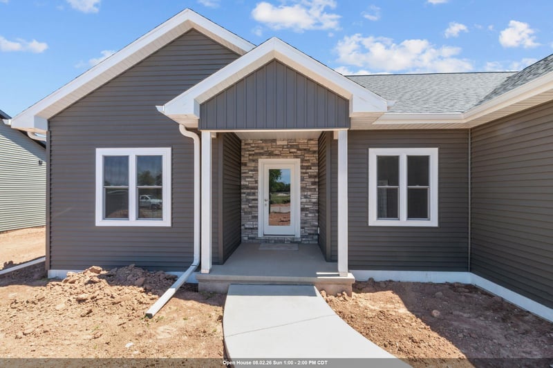 N9266 Homestead Ln, Appleton, WI 54915