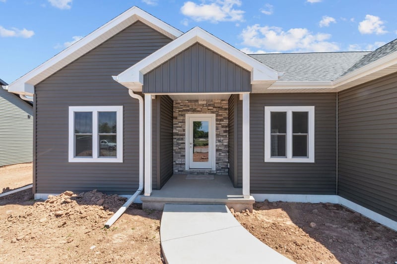 N9266 Homestead Ln, Appleton, WI 54915