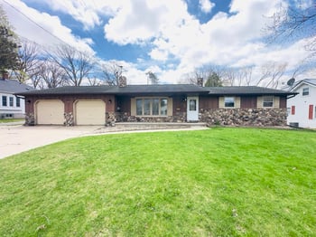 1760 Oakdale Ave, Green Bay, WI 54302
