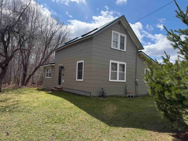 14681 Paya Lake Rd, Mountain, WI 54149