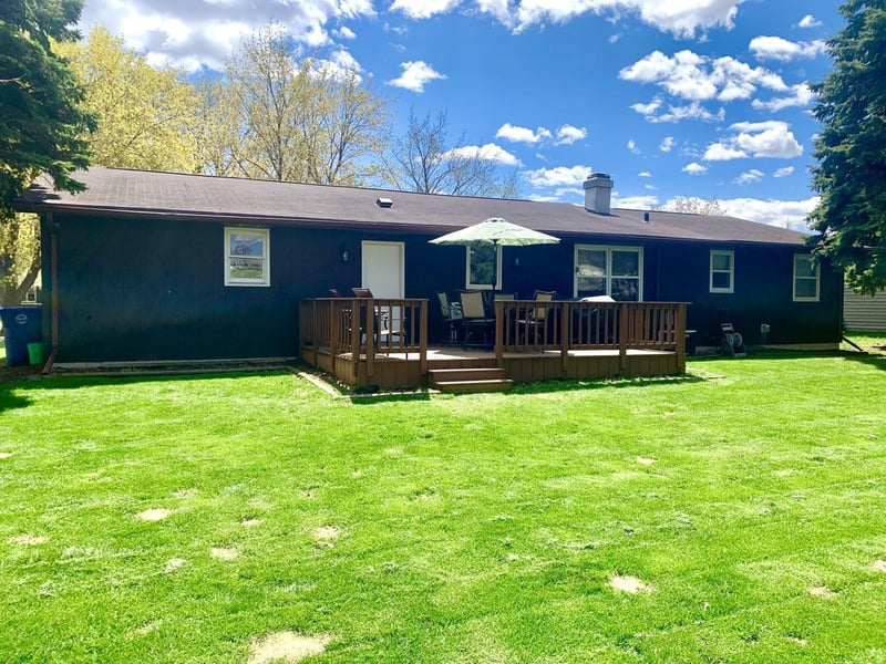 382 9th St, De Pere, WI 54115-1327