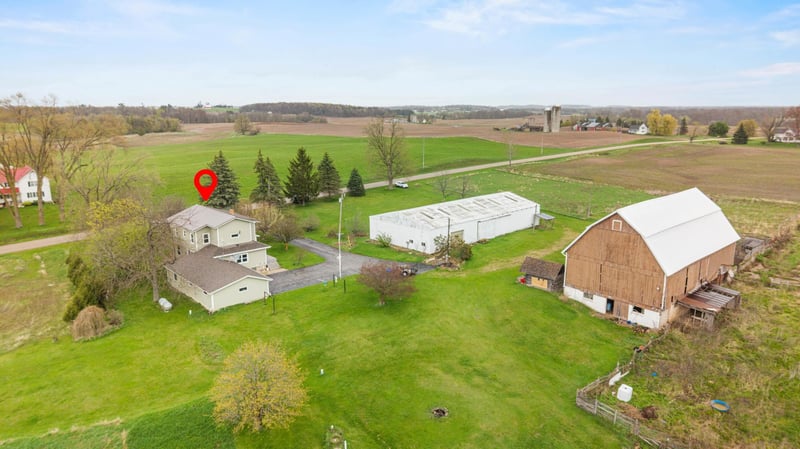 W4943 Brusewitz Rd, Black Creek, WI 54106