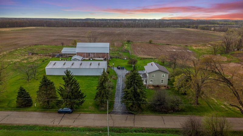 W4943 Brusewitz Rd, Black Creek, WI 54106