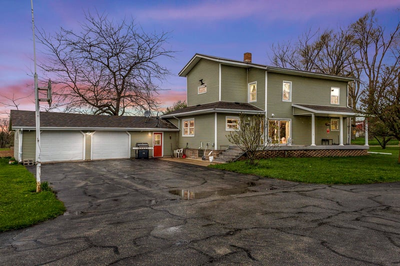 W4943 Brusewitz Rd, Black Creek, WI 54106