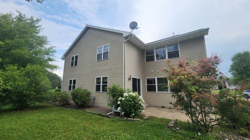 713 Edge Point Ct #1, De Pere, WI 54115