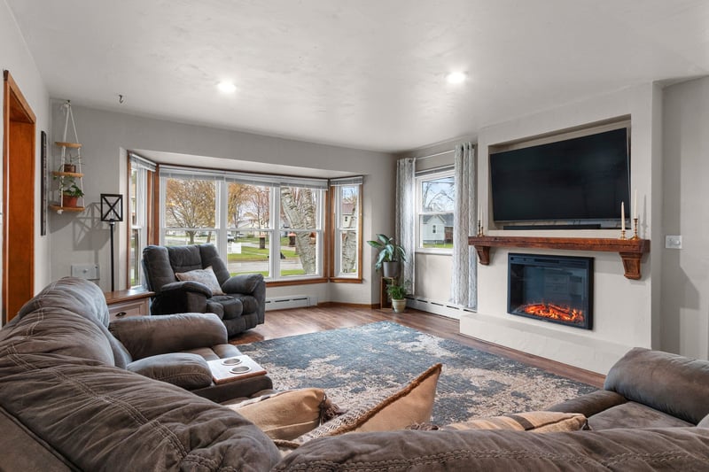 118 Jones Ave, Oconto, WI 54153