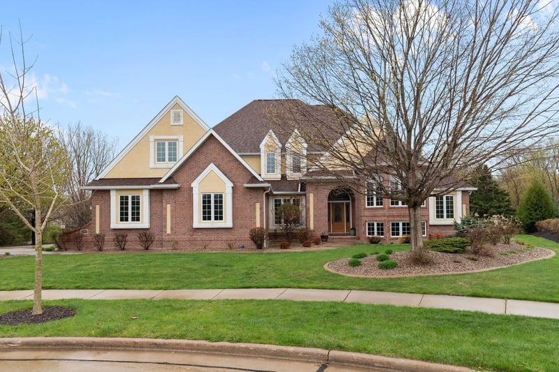 6709 N Gullwing Ct, Appleton, WI 54913