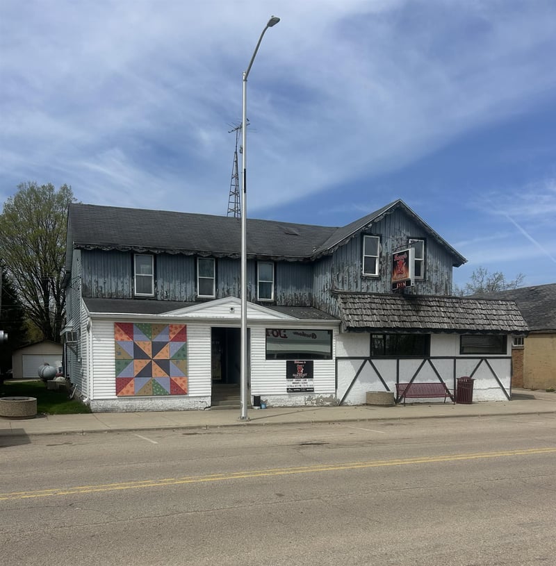 1219 Main St, Gresham, WI 54128