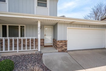 422 Silver Spring Dr, Green Bay, WI 54303