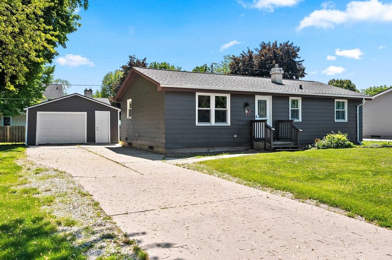 634 Memory Ave, Green Bay, WI 54301