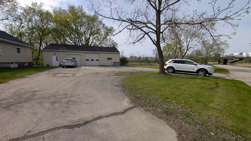 1251 Maloney Rd, Kaukauna, WI 54130-4113