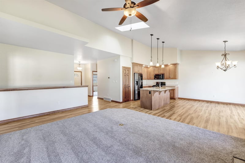 2206 Blue Stem Ln, De Pere, WI 54115