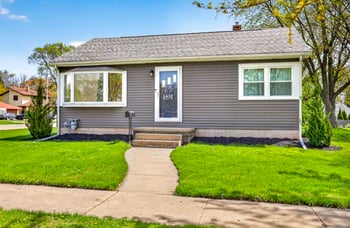 1432 Evans St, Oshkosh, WI 54901